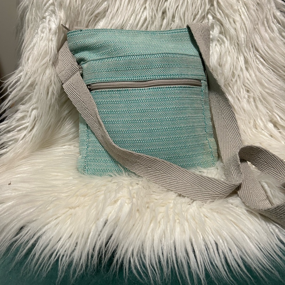 Thirty-one Organizing Crossbody Bag
4